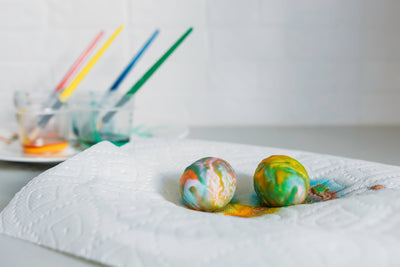DIY: Fizz Dyed Easter Eggs ♥︎